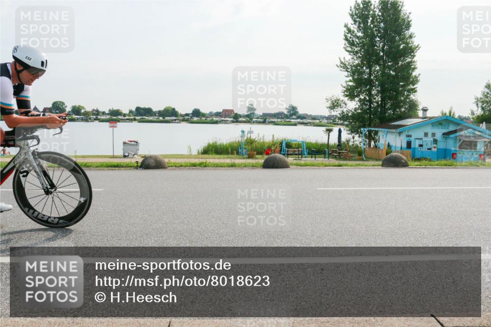15.06.2025 - 27. Vierlanden-Triathlon H.Heesch http://msf.ph/oto/8018623 15.06.2025 09:32:56 Radfahren 48, 72, 81, 180, 232 meine-sportfotos.de