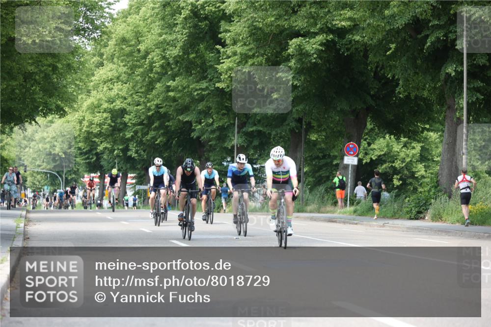 15.06.2025 - 7 Türme Triathlon Yannick Fuchs http://msf.ph/oto/8018729 15.06.2025 13:31:41 Radfahren 234, 582, 986, 988, 1004, 1198 meine-sportfotos.de