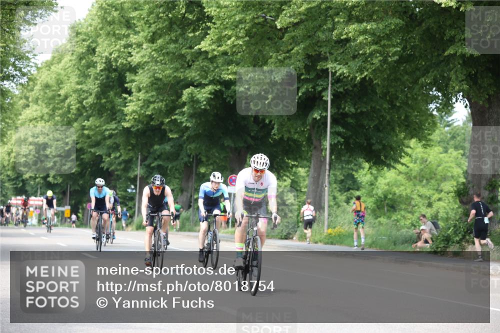 15.06.2025 - 7 Türme Triathlon Yannick Fuchs http://msf.ph/oto/8018754 15.06.2025 13:31:42 Radfahren 234, 582, 986, 988, 1004, 1198 meine-sportfotos.de