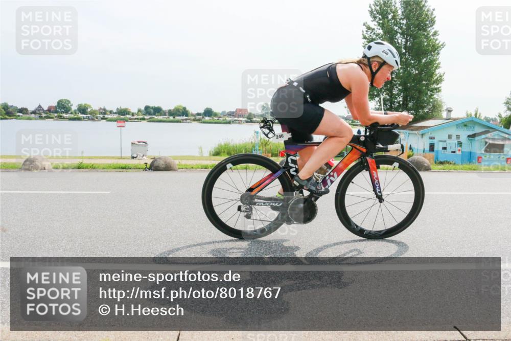 15.06.2025 - 27. Vierlanden-Triathlon H.Heesch http://msf.ph/oto/8018767 15.06.2025 10:19:52 Radfahren 246 meine-sportfotos.de