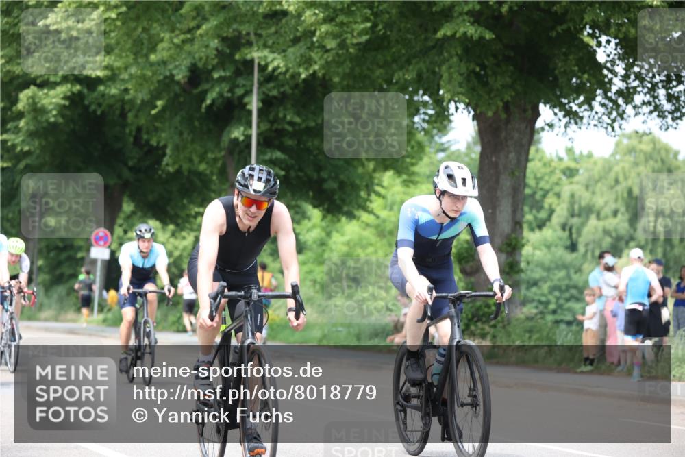 15.06.2025 - 7 Türme Triathlon Yannick Fuchs http://msf.ph/oto/8018779 15.06.2025 13:31:43 Radfahren 234, 582, 986, 988, 1004, 1198 meine-sportfotos.de