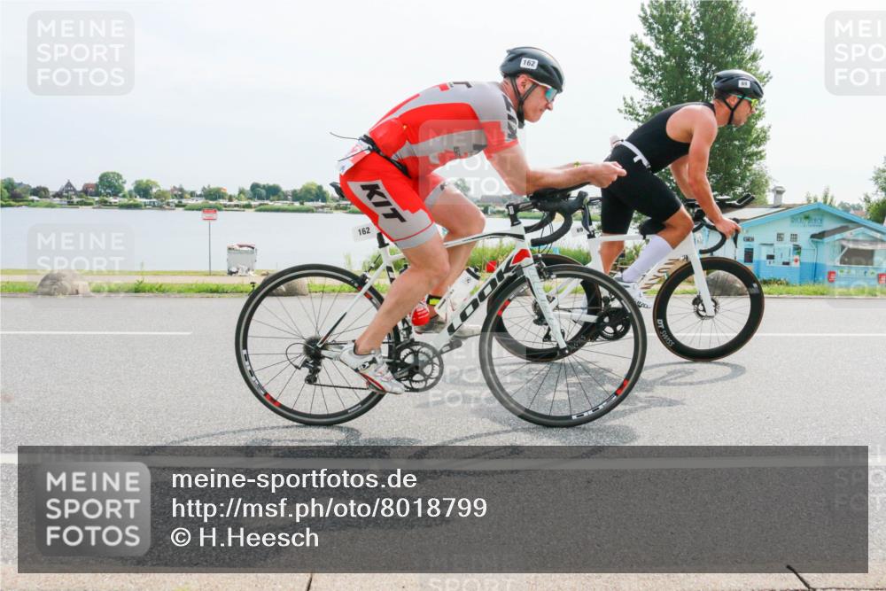 15.06.2025 - 27. Vierlanden-Triathlon H.Heesch http://msf.ph/oto/8018799 15.06.2025 10:20:04 Radfahren 20, 69, 85, 162 meine-sportfotos.de