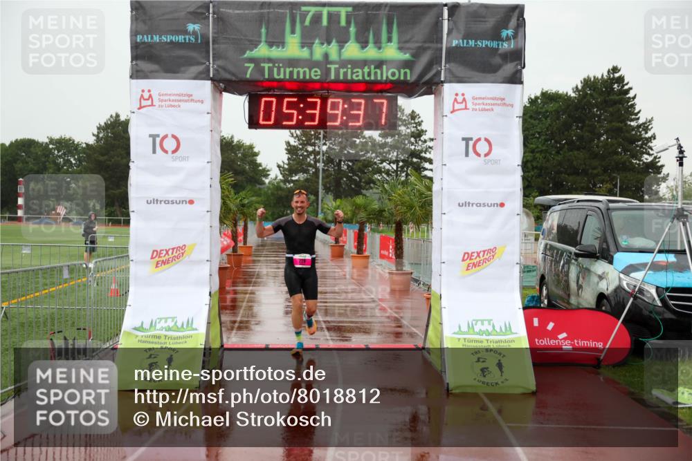 15.06.2025 - 7 Türme Triathlon Michael Strokosch http://msf.ph/oto/8018812 15.06.2025 15:39:36 Ziel 228 meine-sportfotos.de