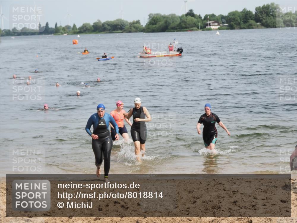 21.06.2025 - 27. Vierlanden-Triathlon MichiJ http://msf.ph/oto/8018814 15.06.2026 10:19:02 Schwimmen 478, 498, 543 meine-sportfotos.de