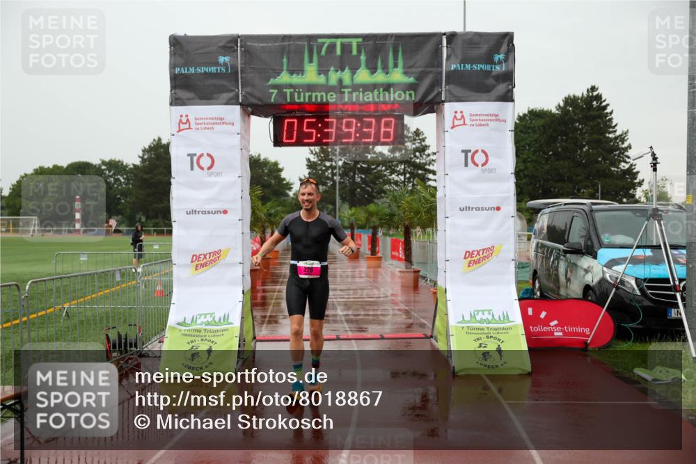 15.06.2025 - 7 Türme Triathlon Michael Strokosch http://msf.ph/oto/8018867 15.06.2025 15:39:38 Ziel 228 meine-sportfotos.de