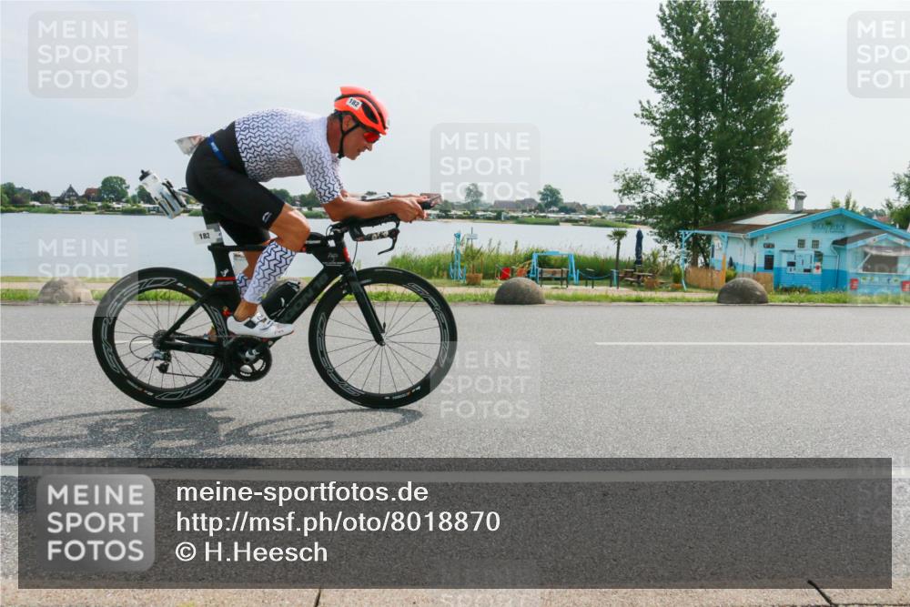 15.06.2025 - 27. Vierlanden-Triathlon H.Heesch http://msf.ph/oto/8018870 15.06.2025 10:20:38 Radfahren 71, 181, 182, 227, 513 meine-sportfotos.de
