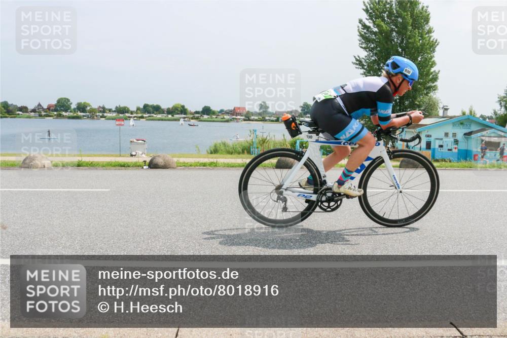 21.06.2025 - 27. Vierlanden-Triathlon H.Heesch http://msf.ph/oto/8018916 15.06.2025 12:00:26 Radfahren 930 meine-sportfotos.de