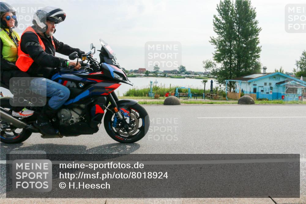 15.06.2025 - 27. Vierlanden-Triathlon H.Heesch http://msf.ph/oto/8018924 15.06.2025 09:35:19 Radfahren  meine-sportfotos.de