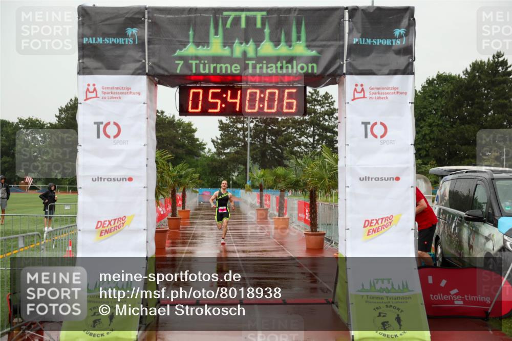 15.06.2025 - 7 Türme Triathlon Michael Strokosch http://msf.ph/oto/8018938 15.06.2025 15:40:05 Ziel 271 meine-sportfotos.de