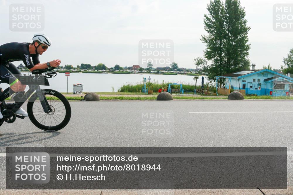 15.06.2025 - 27. Vierlanden-Triathlon H.Heesch http://msf.ph/oto/8018944 15.06.2025 09:35:27 Radfahren 63, 183 meine-sportfotos.de