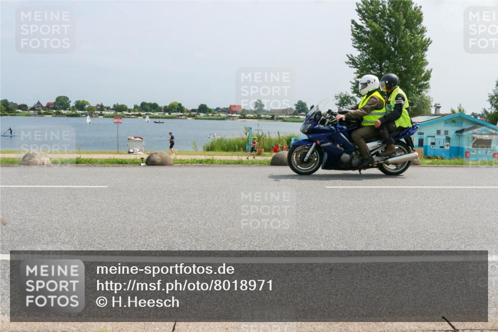21.06.2025 - 27. Vierlanden-Triathlon H.Heesch http://msf.ph/oto/8018971 15.06.2025 12:00:35 Radfahren 204, 966 meine-sportfotos.de
