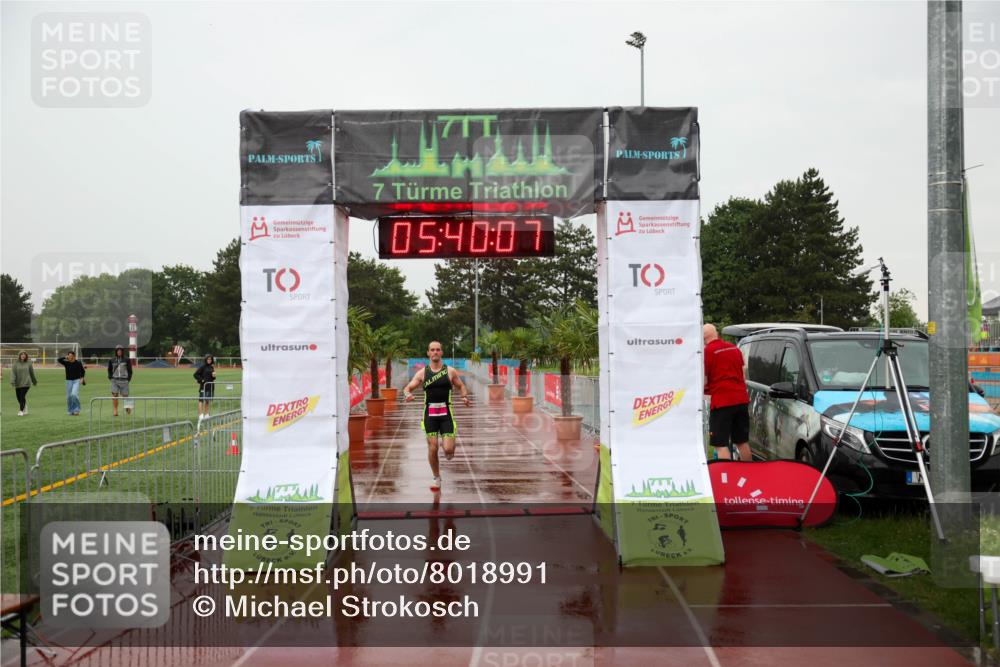 15.06.2025 - 7 Türme Triathlon Michael Strokosch http://msf.ph/oto/8018991 15.06.2025 15:40:07 Ziel 271 meine-sportfotos.de