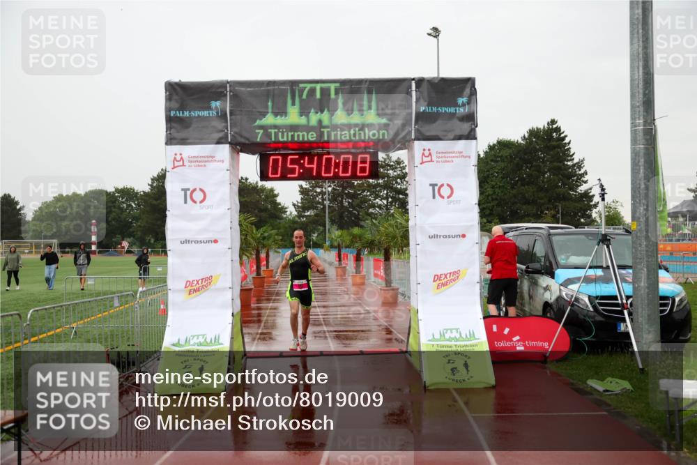 15.06.2025 - 7 Türme Triathlon Michael Strokosch http://msf.ph/oto/8019009 15.06.2025 15:40:07 Ziel 271 meine-sportfotos.de