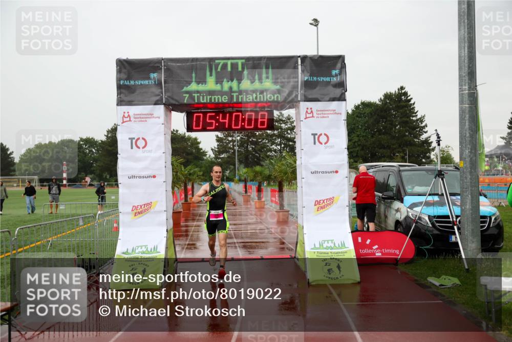 15.06.2025 - 7 Türme Triathlon Michael Strokosch http://msf.ph/oto/8019022 15.06.2025 15:40:08 Ziel 271 meine-sportfotos.de
