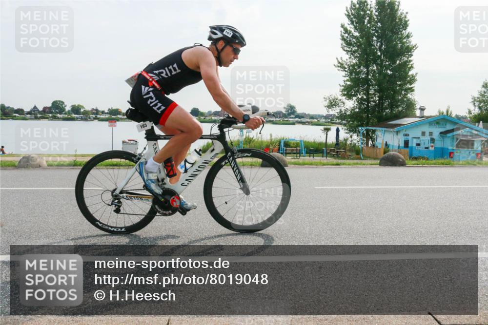 15.06.2025 - 27. Vierlanden-Triathlon H.Heesch http://msf.ph/oto/8019048 15.06.2025 09:36:08 Radfahren 23, 163 meine-sportfotos.de