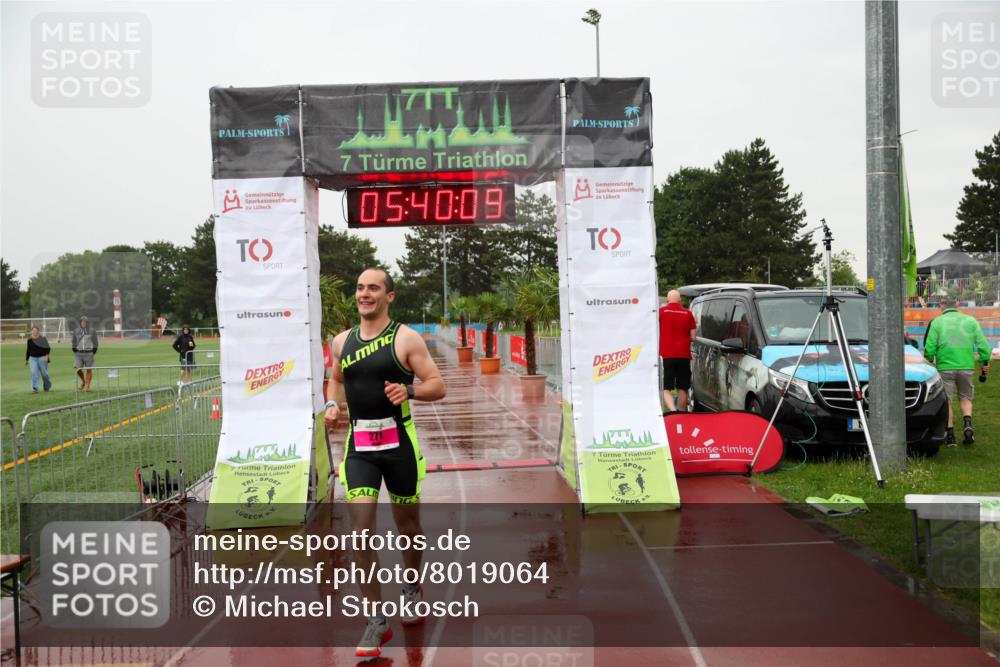 15.06.2025 - 7 Türme Triathlon Michael Strokosch http://msf.ph/oto/8019064 15.06.2025 15:40:09 Ziel 271 meine-sportfotos.de