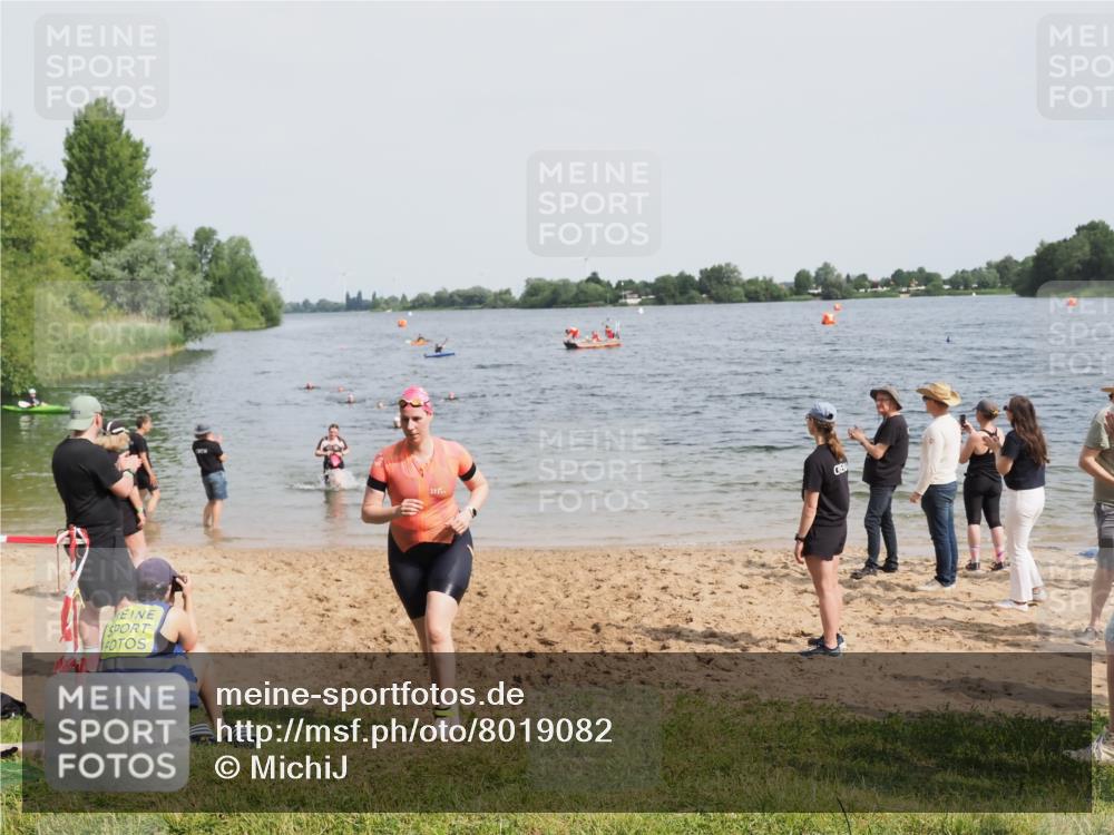 21.06.2025 - 27. Vierlanden-Triathlon MichiJ http://msf.ph/oto/8019082 15.06.2026 10:19:13 Schwimmen 474, 478, 498, 543, 558 meine-sportfotos.de