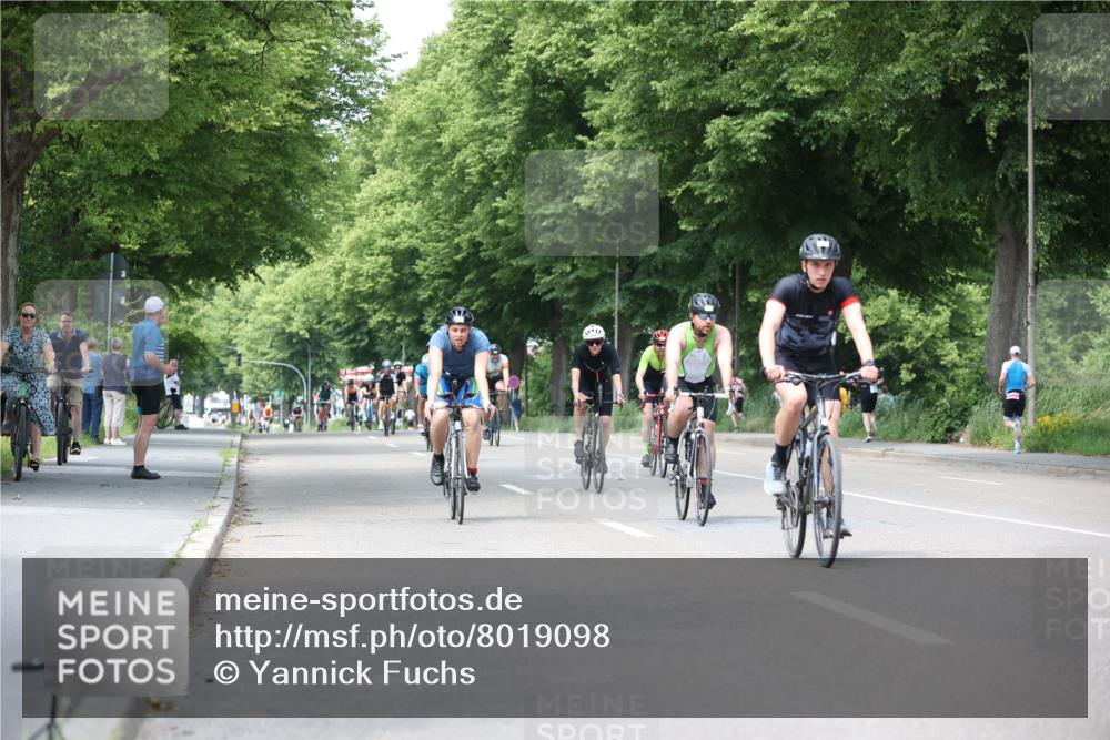 15.06.2025 - 7 Türme Triathlon Yannick Fuchs http://msf.ph/oto/8019098 15.06.2025 13:31:51 Radfahren 327, 582, 665, 708, 784, 990, 1167 meine-sportfotos.de