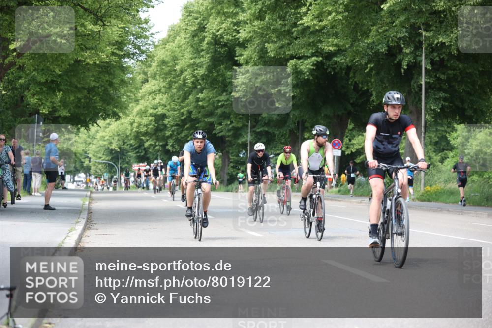 15.06.2025 - 7 Türme Triathlon Yannick Fuchs http://msf.ph/oto/8019122 15.06.2025 13:31:51 Radfahren 327, 582, 665, 708, 784, 990, 1167 meine-sportfotos.de