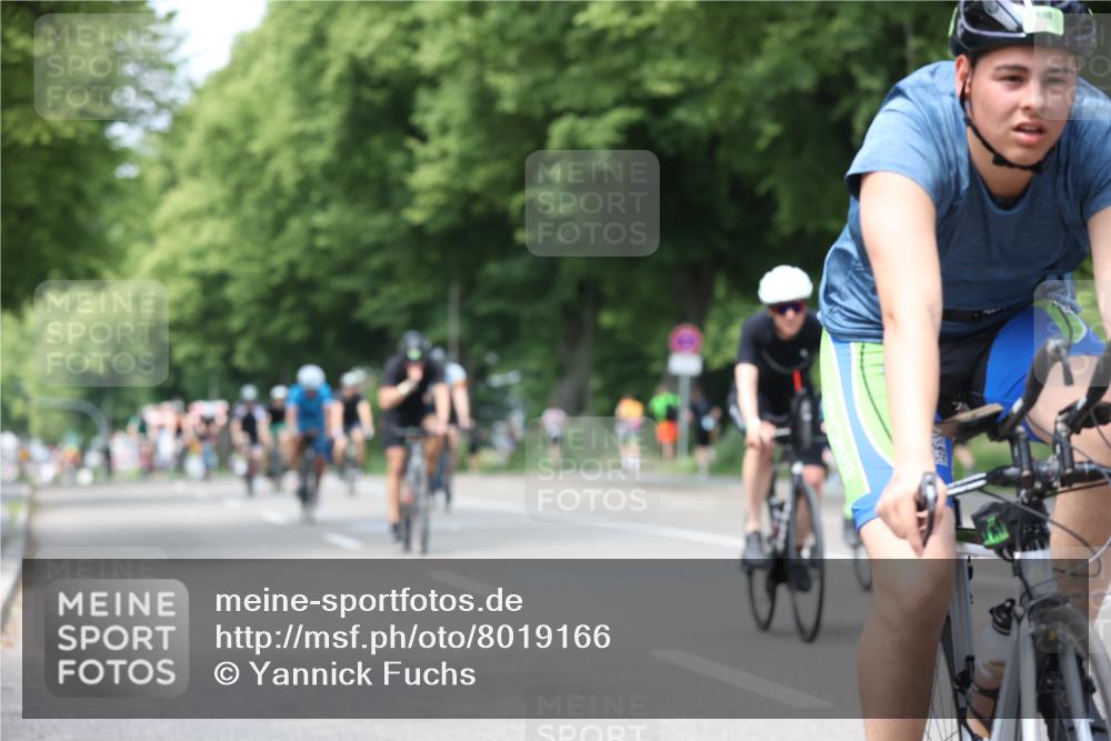 15.06.2025 - 7 Türme Triathlon Yannick Fuchs http://msf.ph/oto/8019166 15.06.2025 13:31:52 Radfahren 327, 665, 708, 784, 990, 1087, 1167 meine-sportfotos.de