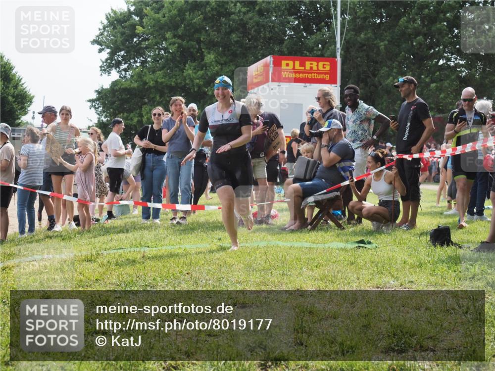 15.06.2025 - 27. Vierlanden-Triathlon KatJ http://msf.ph/oto/8019177 15.06.2025 10:18:30 Schwimmen 495, 533, 535, 586, 621, 628 meine-sportfotos.de