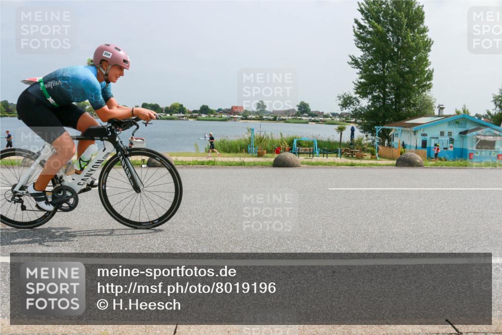 21.06.2025 - 27. Vierlanden-Triathlon H.Heesch http://msf.ph/oto/8019196 15.06.2025 12:00:40 Radfahren 199, 204, 966 meine-sportfotos.de