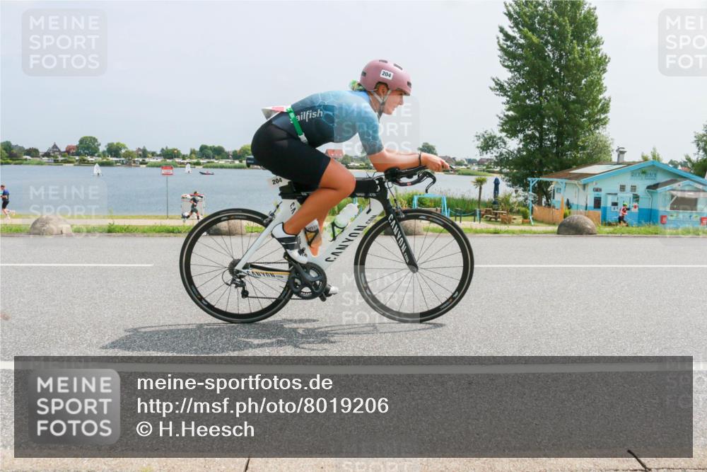 21.06.2025 - 27. Vierlanden-Triathlon H.Heesch http://msf.ph/oto/8019206 15.06.2025 12:00:40 Radfahren 199, 204, 966 meine-sportfotos.de