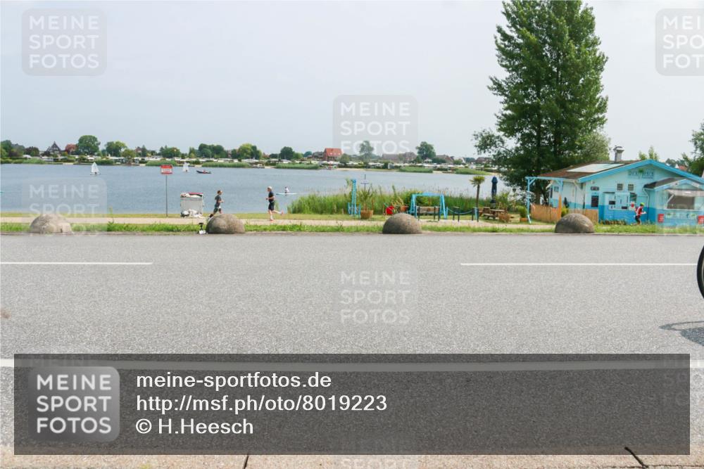 21.06.2025 - 27. Vierlanden-Triathlon H.Heesch http://msf.ph/oto/8019223 15.06.2025 12:00:40 Radfahren 199, 204, 966 meine-sportfotos.de