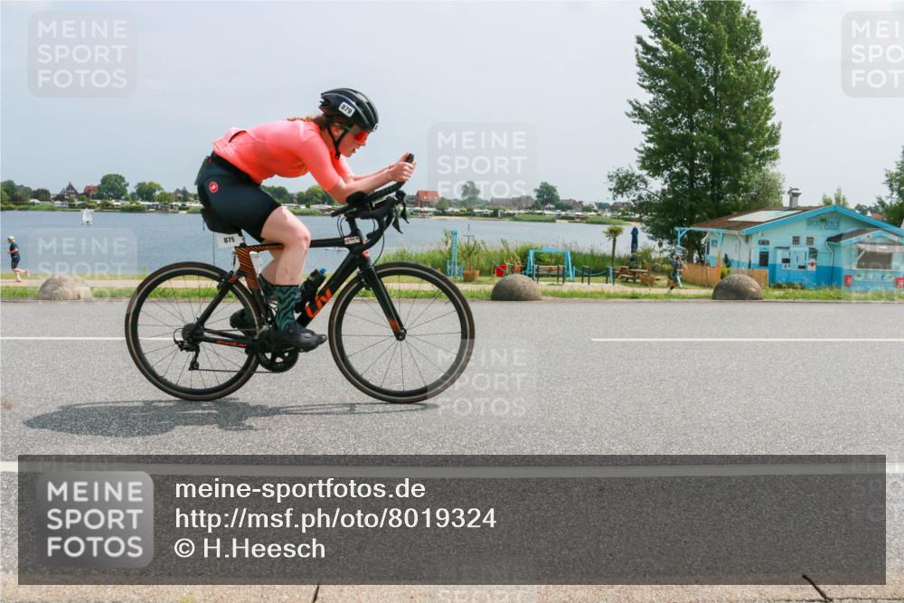 21.06.2025 - 27. Vierlanden-Triathlon H.Heesch http://msf.ph/oto/8019324 15.06.2025 12:00:45 Radfahren 199, 879 meine-sportfotos.de