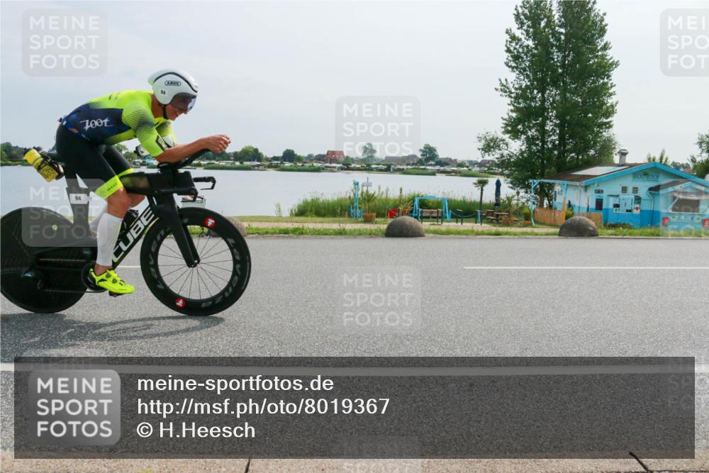 15.06.2025 - 27. Vierlanden-Triathlon H.Heesch http://msf.ph/oto/8019367 15.06.2025 10:22:25 Radfahren 94, 113, 490 meine-sportfotos.de