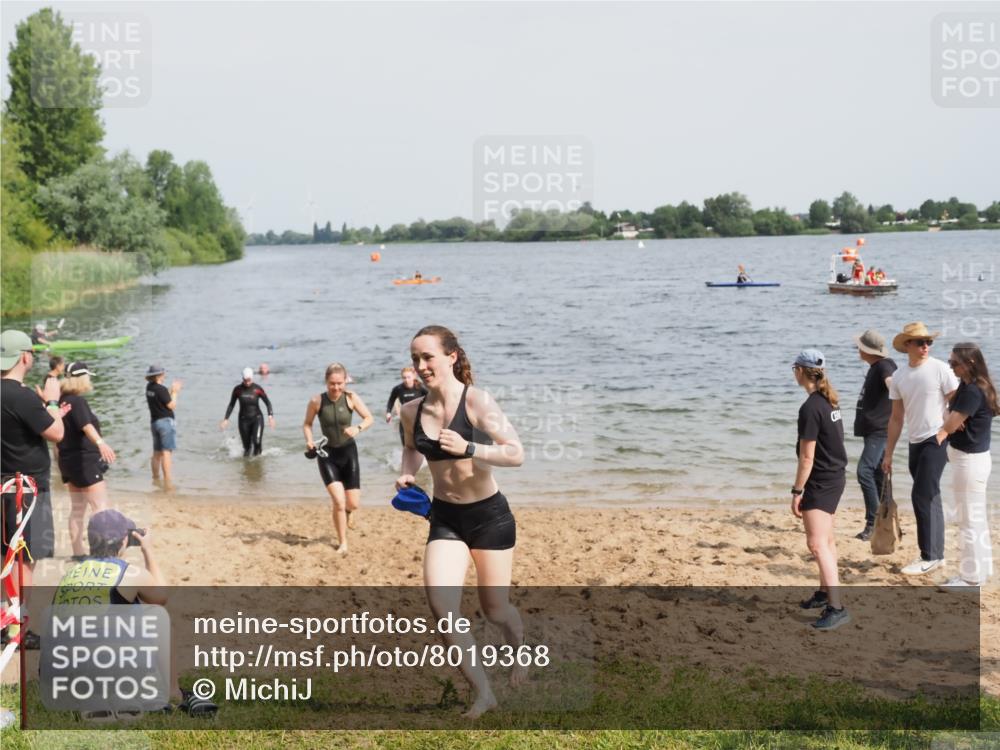 21.06.2025 - 27. Vierlanden-Triathlon MichiJ http://msf.ph/oto/8019368 15.06.2026 10:19:45 Schwimmen 500, 503, 539, 578, 603 meine-sportfotos.de