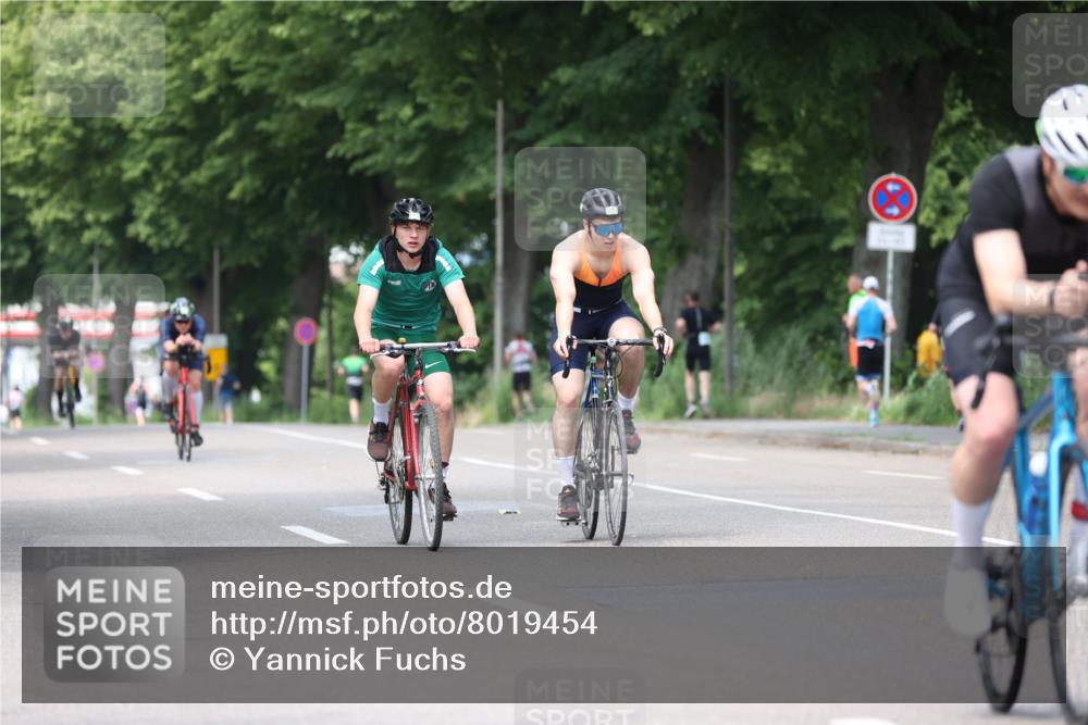 15.06.2025 - 7 Türme Triathlon Yannick Fuchs http://msf.ph/oto/8019454 15.06.2025 13:31:57 Radfahren 298, 665, 784, 1087, 1167, 1169 meine-sportfotos.de