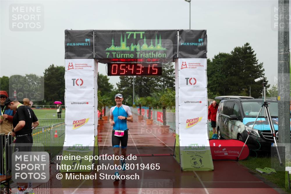 15.06.2025 - 7 Türme Triathlon Michael Strokosch http://msf.ph/oto/8019465 15.06.2025 15:43:15 Ziel  meine-sportfotos.de