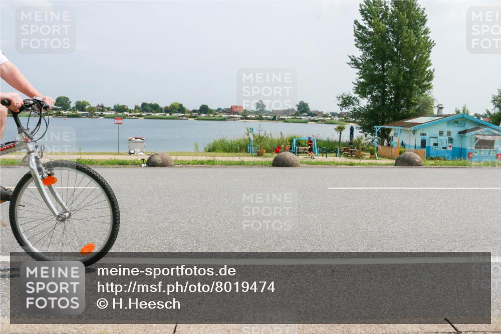 21.06.2025 - 27. Vierlanden-Triathlon H.Heesch http://msf.ph/oto/8019474 15.06.2025 12:01:35 Radfahren 780, 899 meine-sportfotos.de