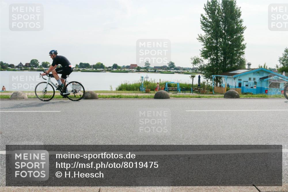 15.06.2025 - 27. Vierlanden-Triathlon H.Heesch http://msf.ph/oto/8019475 15.06.2025 09:38:21 Radfahren 68, 169 meine-sportfotos.de