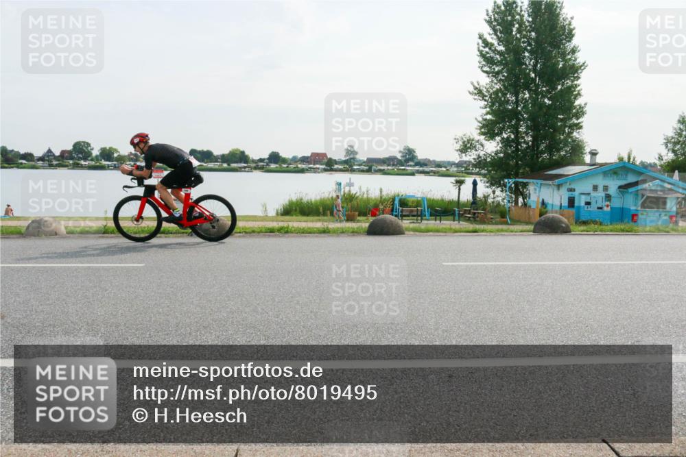 15.06.2025 - 27. Vierlanden-Triathlon H.Heesch http://msf.ph/oto/8019495 15.06.2025 09:38:22 Radfahren 68, 169 meine-sportfotos.de