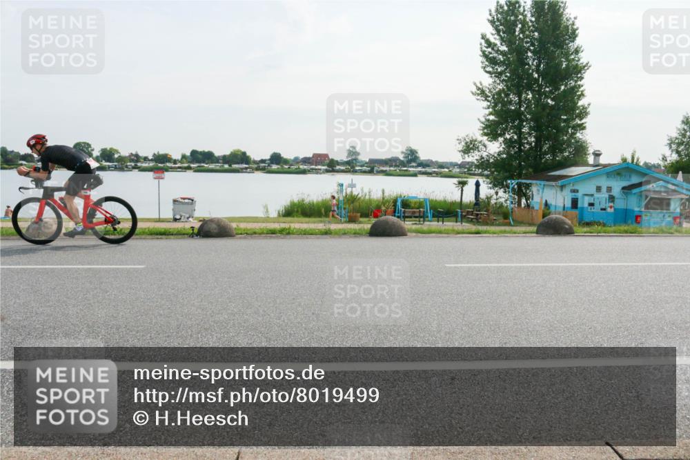 15.06.2025 - 27. Vierlanden-Triathlon H.Heesch http://msf.ph/oto/8019499 15.06.2025 09:38:22 Radfahren 68, 169 meine-sportfotos.de