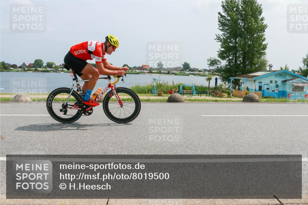 21.06.2025 - 27. Vierlanden-Triathlon H.Heesch http://msf.ph/oto/8019500 15.06.2025 12:01:39 Radfahren 780 meine-sportfotos.de
