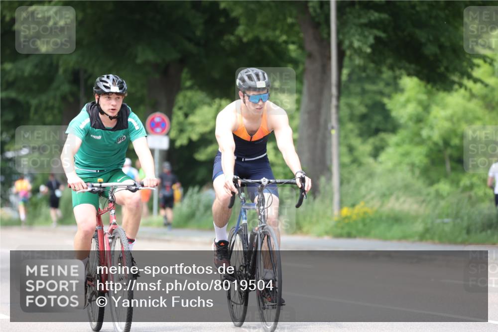 15.06.2025 - 7 Türme Triathlon Yannick Fuchs http://msf.ph/oto/8019504 15.06.2025 13:31:58 Radfahren 298, 784, 1087, 1167, 1169 meine-sportfotos.de