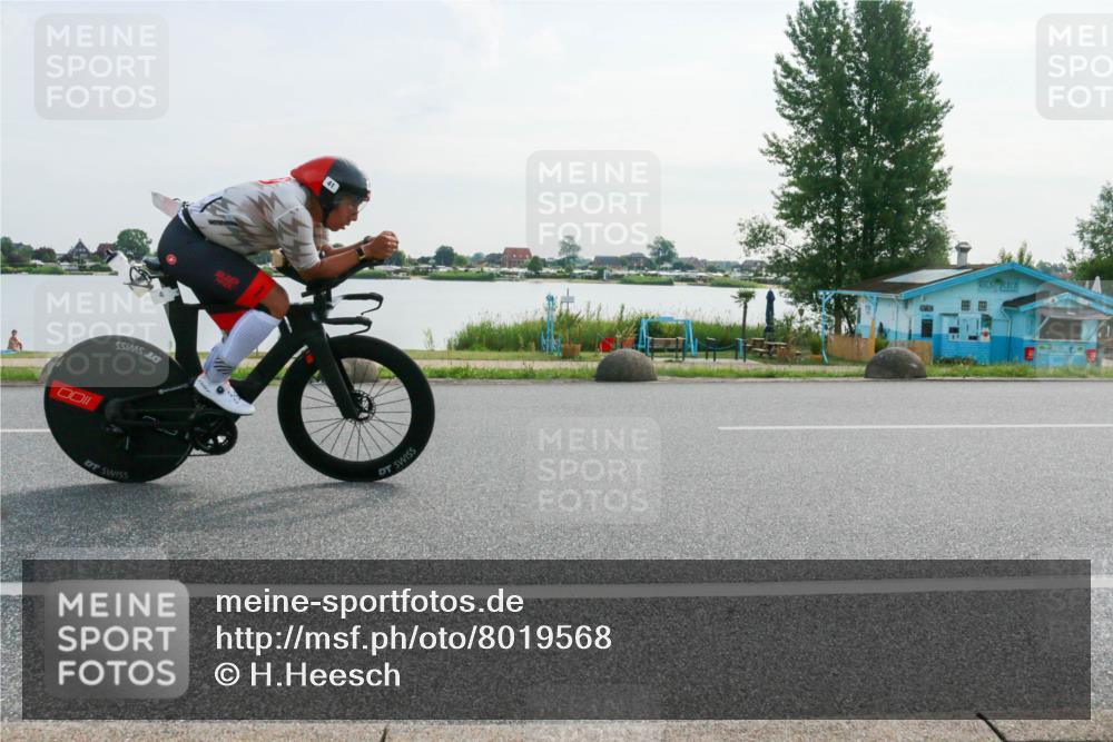 15.06.2025 - 27. Vierlanden-Triathlon H.Heesch http://msf.ph/oto/8019568 15.06.2025 09:38:52 Radfahren 41 meine-sportfotos.de