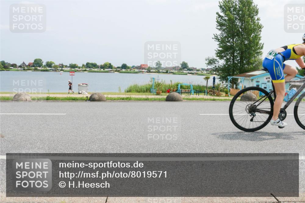 21.06.2025 - 27. Vierlanden-Triathlon H.Heesch http://msf.ph/oto/8019571 15.06.2025 12:02:10 Radfahren  meine-sportfotos.de