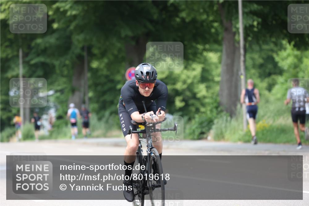 15.06.2025 - 7 Türme Triathlon Yannick Fuchs http://msf.ph/oto/8019618 15.06.2025 13:32:03 Radfahren 298, 579, 1132, 1169 meine-sportfotos.de