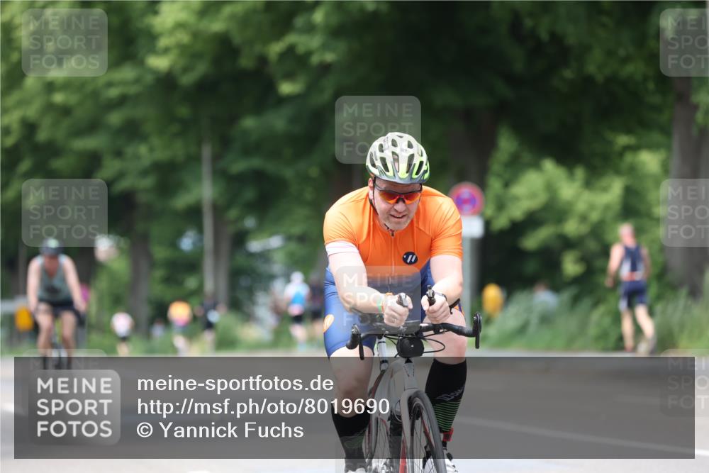 15.06.2025 - 7 Türme Triathlon Yannick Fuchs http://msf.ph/oto/8019690 15.06.2025 13:32:05 Radfahren 298, 579, 1132, 1169 meine-sportfotos.de