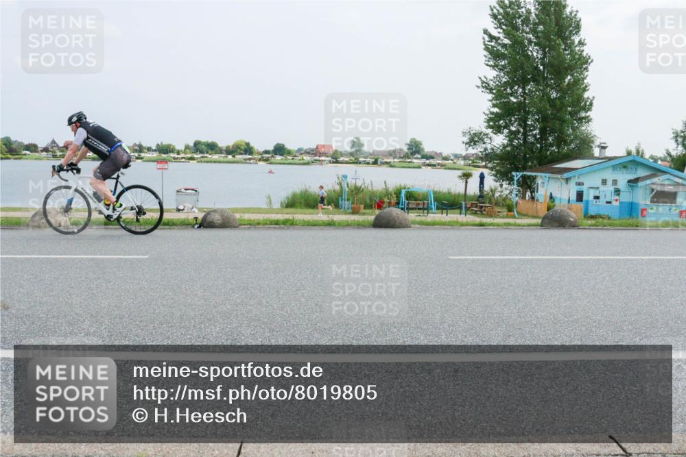 21.06.2025 - 27. Vierlanden-Triathlon H.Heesch http://msf.ph/oto/8019805 15.06.2025 12:03:01 Radfahren 843, 984, 985, 986, 987, 988 meine-sportfotos.de