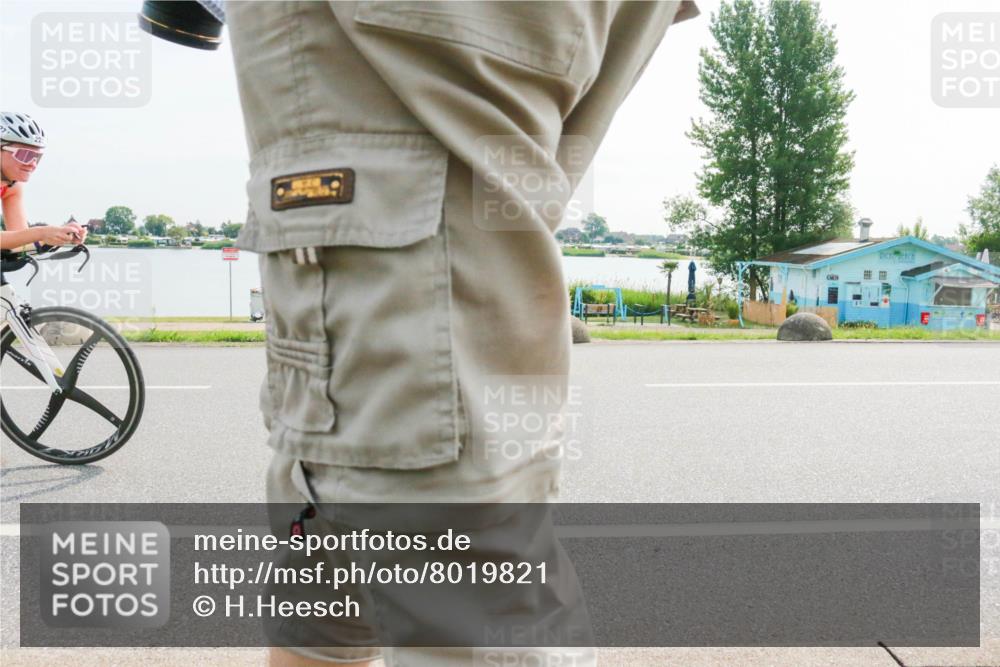 15.06.2025 - 27. Vierlanden-Triathlon H.Heesch http://msf.ph/oto/8019821 15.06.2025 09:41:17 Radfahren 36, 217, 227 meine-sportfotos.de