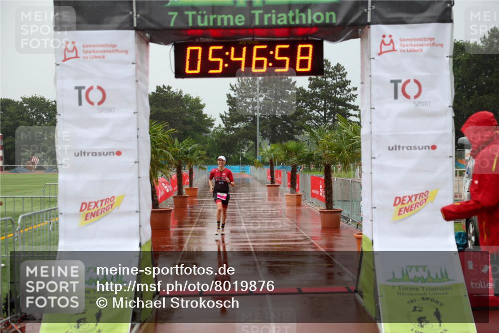 15.06.2025 - 7 Türme Triathlon Michael Strokosch http://msf.ph/oto/8019876 15.06.2025 15:46:57 Ziel 243 meine-sportfotos.de
