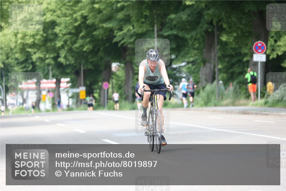 15.06.2025 - 7 Türme Triathlon Yannick Fuchs http://msf.ph/oto/8019897 15.06.2025 13:32:06 Radfahren 579, 1132, 1169 meine-sportfotos.de