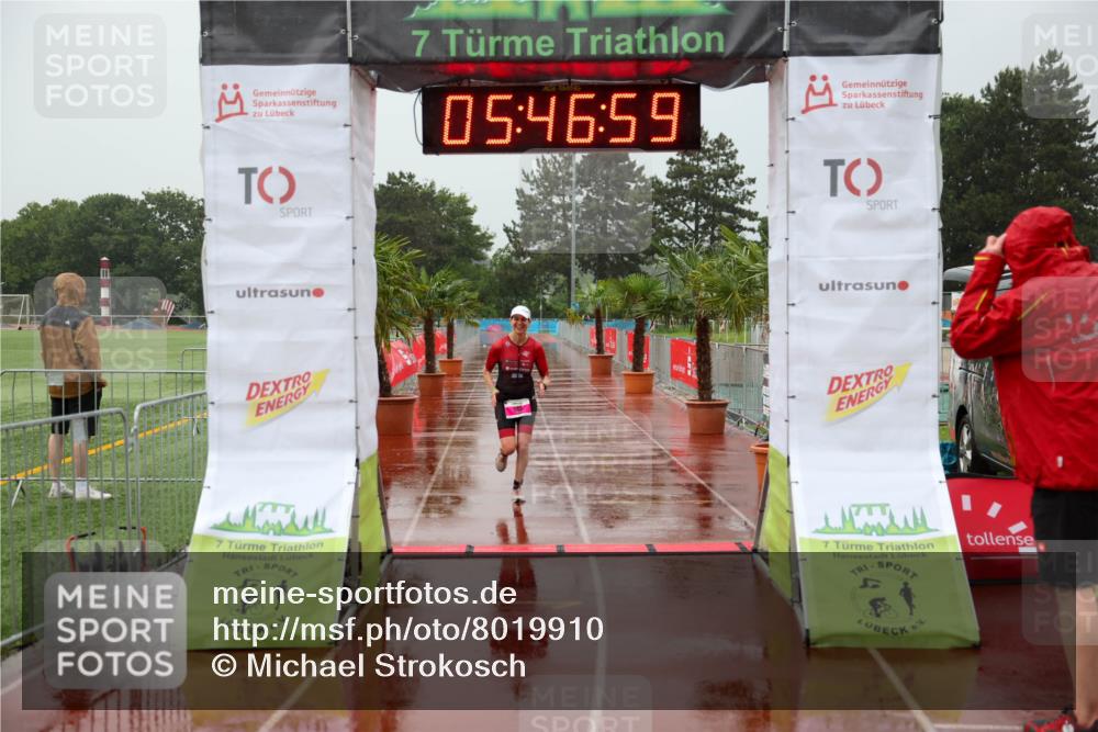 15.06.2025 - 7 Türme Triathlon Michael Strokosch http://msf.ph/oto/8019910 15.06.2025 15:46:59 Ziel 243 meine-sportfotos.de