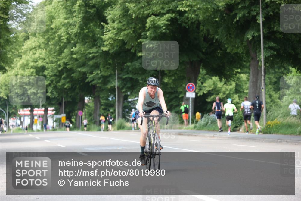 15.06.2025 - 7 Türme Triathlon Yannick Fuchs http://msf.ph/oto/8019980 15.06.2025 13:32:07 Radfahren 579, 1132, 1169 meine-sportfotos.de