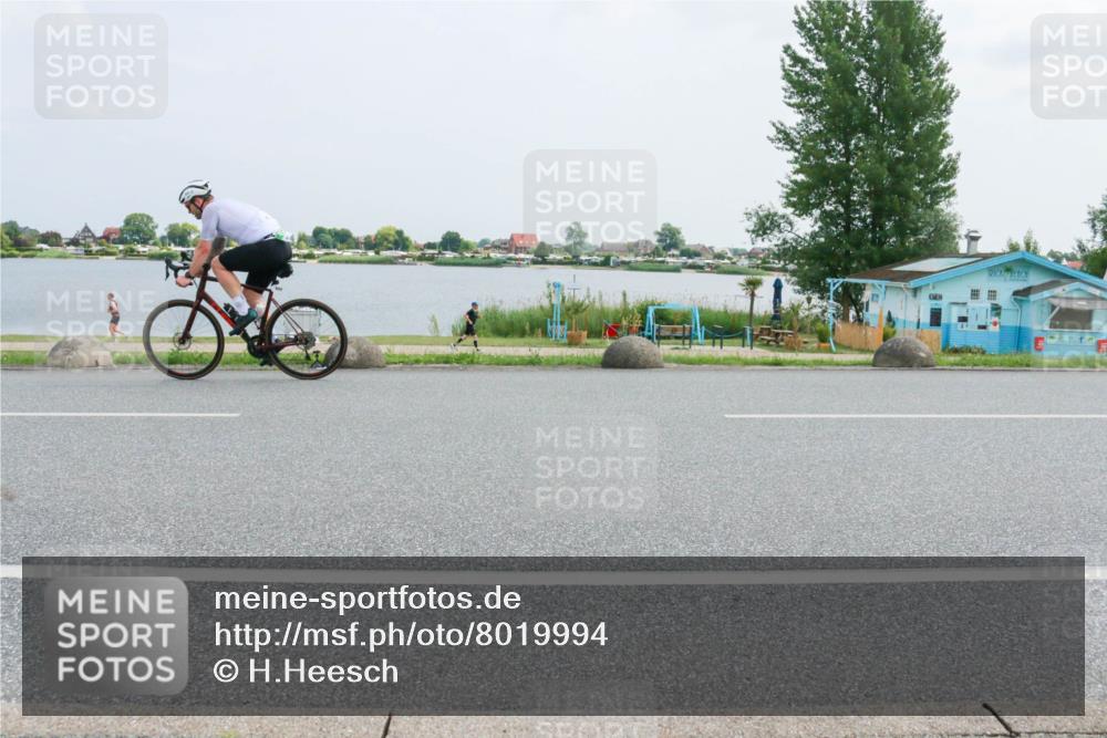 21.06.2025 - 27. Vierlanden-Triathlon H.Heesch http://msf.ph/oto/8019994 15.06.2025 12:03:47 Radfahren 203, 655, 964 meine-sportfotos.de